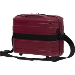 IT Luggage Momentous - Vanity Case (German Red) -Travel Storage Store 32755 UK15 2886 15GermanredSSBackpanel