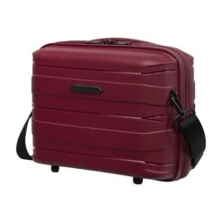 IT Luggage Momentous - 4-Piece Set (German Red) -Travel Storage Store 32755 UK15 2886 15GermanredSSFrontpanel 1