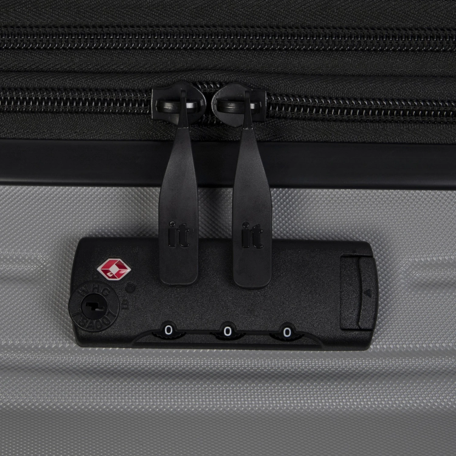 Eco-Protect - Cabin (Silver) IT Luggage Eco-Protect - Cabin (Silver) -Travel Storage Store 32913 UK16 2910E08SilverSSTSAlock 16a33016 908e 4be2 9e55 a6a8cfac3e1d