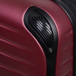IT Luggage Lineal - Cabin (Wine Red) 4 IT Luggage Lineal - Cabin (Wine Red) -Travel Storage Store 61328 US16 2631 08DeepclaretS008SSProtectorcorner ebcf2e54 8882 4225 8d77 6db5272e4c97